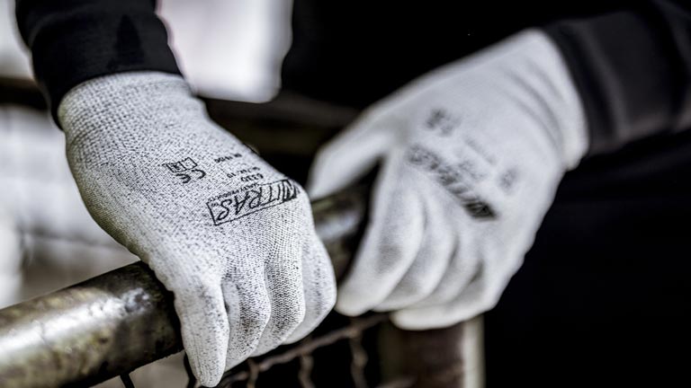 Weiter zum Produkt > ESD Handschuhe aus Carbon-Spezialgarn